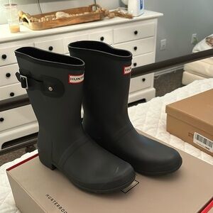 Hunter Boots Size 9 Original Tour Short